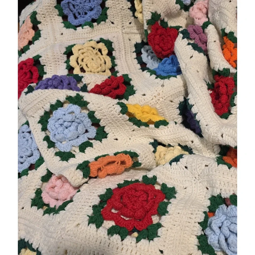 Vintage Crochet 3D Rose Afghan Blanket Granny Square MultiColored Queen‎ 52